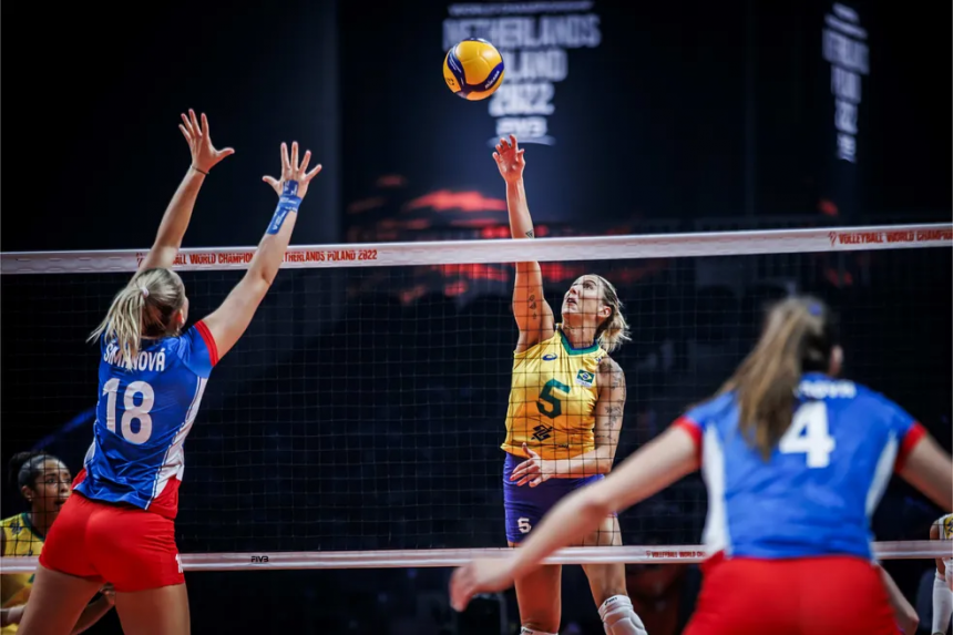 Pri Daroit ataca contra República Tcheca — Foto: Divulgação: FIVB