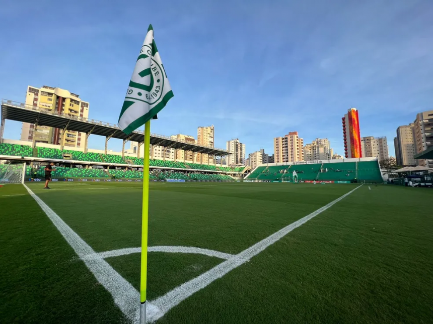 Goiás x Corinthians vão se enfrentar na Serrinha neste sábado, (26) - Foto: Ronaldo Xavier