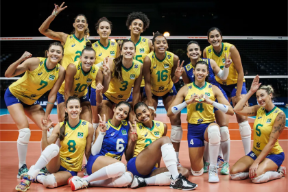 Brasil segue firme em busca do título inédito no Mundial de vôlei