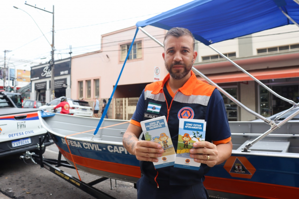 Defesa Civil de Capivari realiza ação de prevenção e informação sobre enchentes - Foto: Divulgação/Prefeitura de Capivari