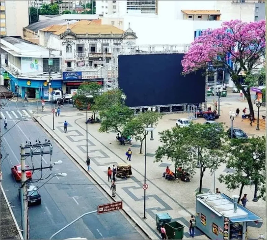 Telão no Centro de Campinas terá exibição de filmes e apresentação de corais; confira programação