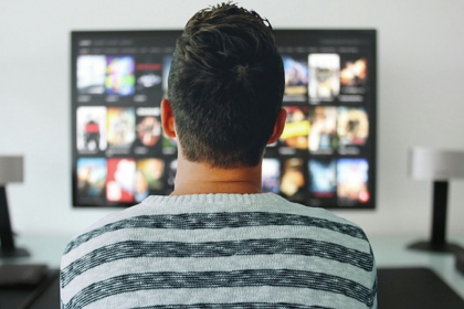 Brasileiro passa mais tempo na internet do que vendo TV - Foto: Pixabay