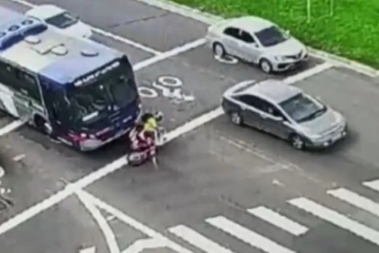 Motociclista escapa duas vezes de atropelamento após ônibus atingir moto em Hortolândia — Foto: Reprodução/EPTV