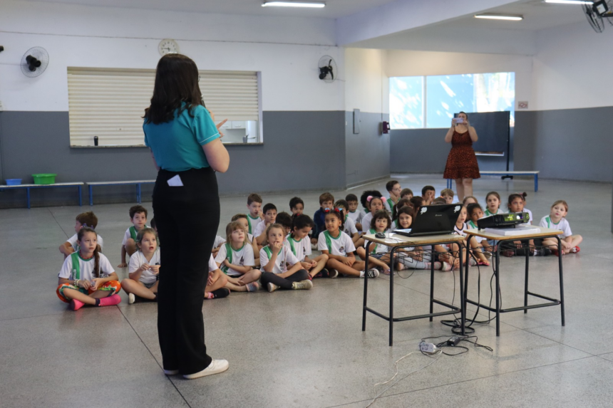 EMEIEF “Professor José Benedito Pinto Antunes” recebe campanha voltada à Educação Financeira - Foto: Divulgação/Prefeitura de Capivari