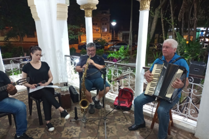 Grupo Seresteiros de Capivari se apresenta na Praça Central neste domingo (26) - Foto: Divulgação/Prefeitura de Capivari