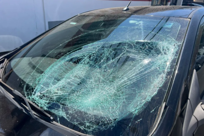 Motorista em alta velocidade atropela e mata três pessoas na calçada em Limeira — Foto: Giuliano Tamura/EPTV