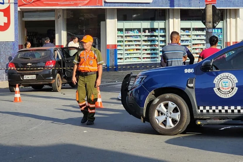 Motorista em alta velocidade atropela e mata três pessoas na calçada em Limeira — Foto: Wagner Morente