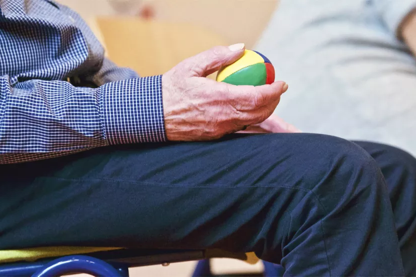 Estudo cria sensor de baixo custo capaz de auxiliar no diagnóstico precoce de Parkinson — Foto: StockSnap para Pixabay