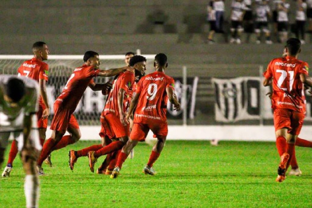 Com golaço de Bonfim, Capivariano vence EC São Bernardo - FOTO: José Augusto