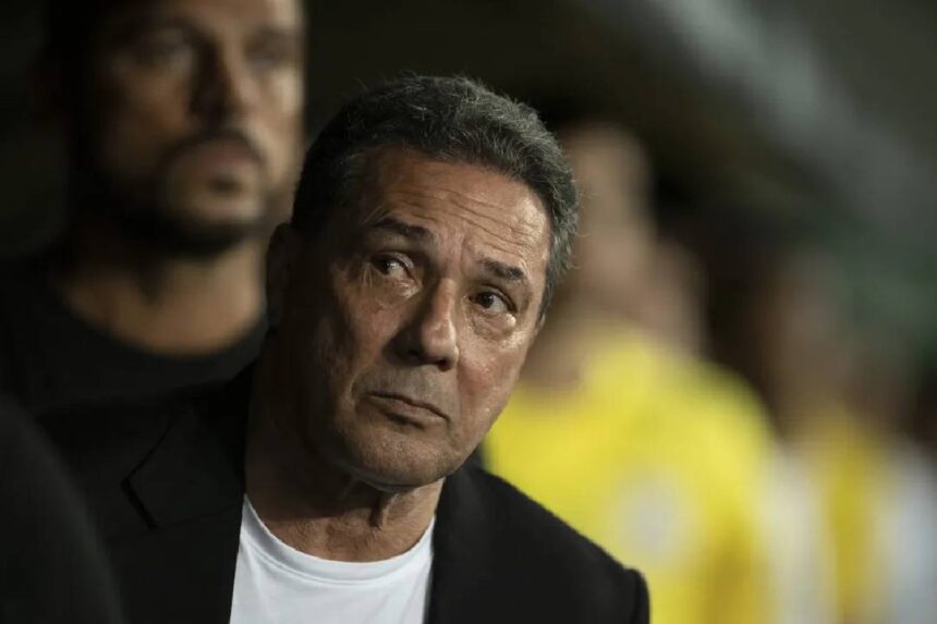 Luxemburgo se prepara para mês decisivo no Corinthians - Foto: Jorge Rodrigues/AGIF