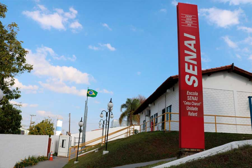 O Senai Rafard, com apoio da Secretaria de Desenvolvimento Econômico e Emprego de Capivari abrirá inscrições para o curso gratuito “Costureiro Sob Medida”- Foto: Prefeitura de Rafard