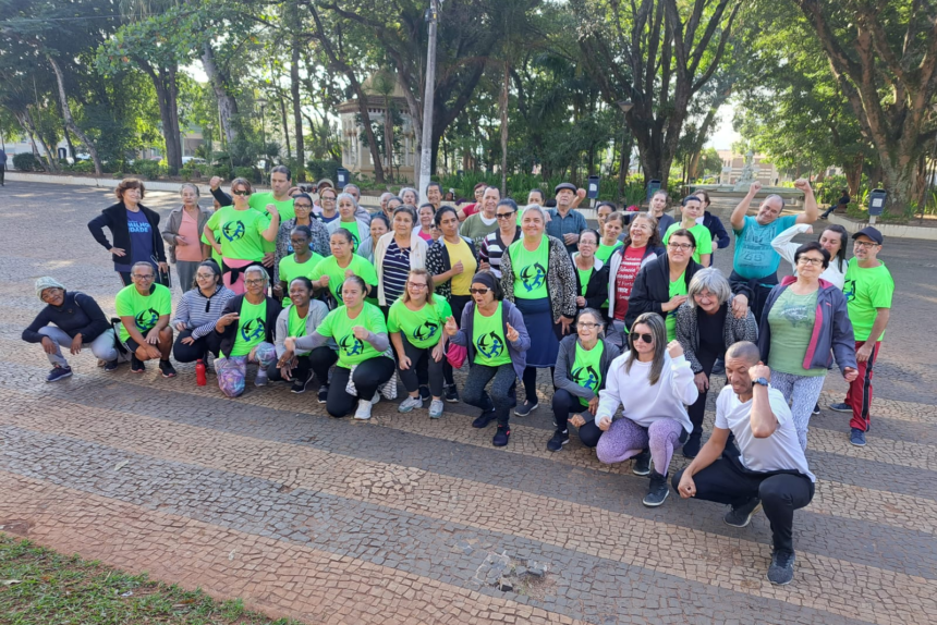 Mesmo no frio, Treino Funcional na Praça Central atrai cerca de 50 pessoas na manhã desta sexta (19) - Foto: Divulgação/Prefeitura de Capivari