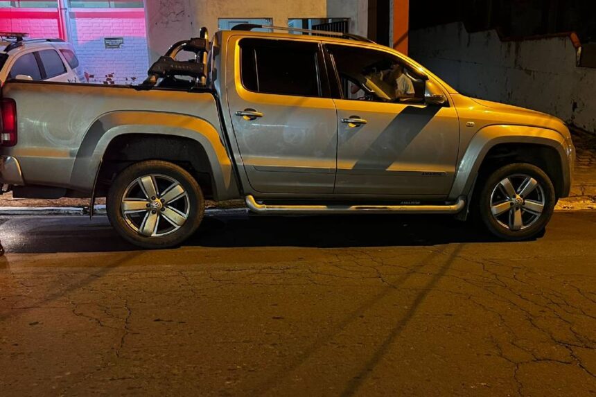 Segundo a Polícia Militar, a caminhonete foi recuperado na SP-101, em Rafard. Foto: Divulgação