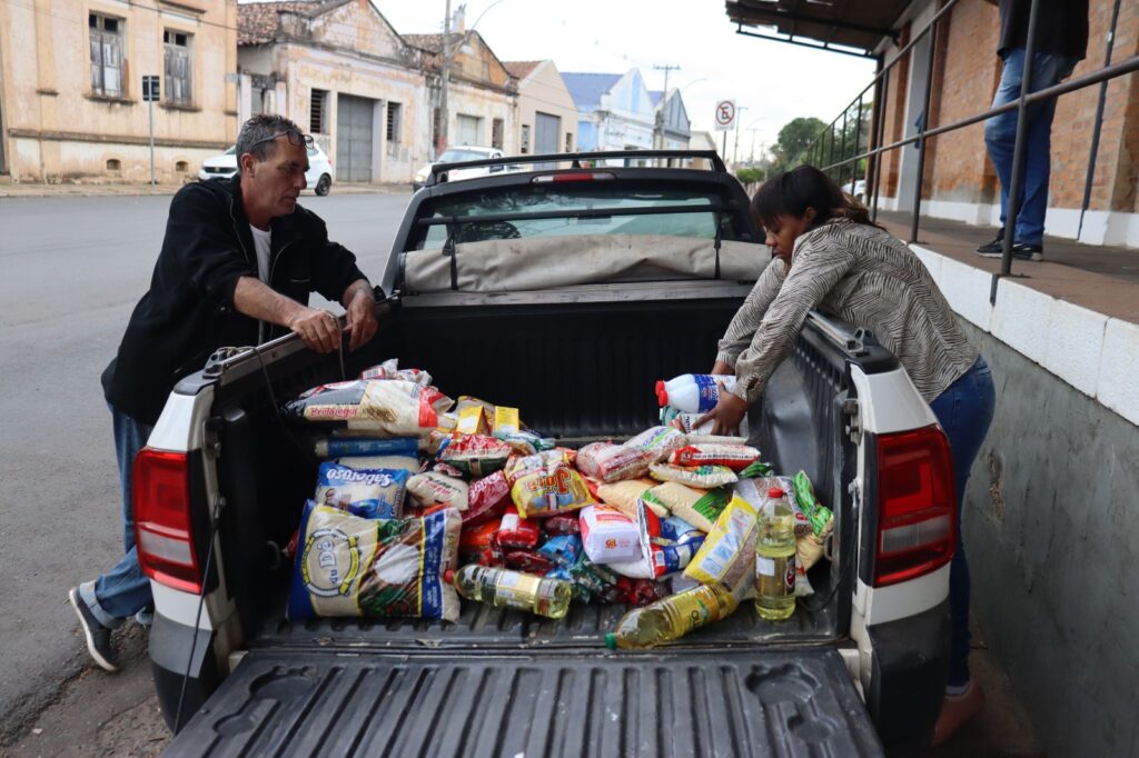 Desenvolvimento Social e Cultura arrecadam mais de 200kg de alimento em espetáculo teatral - Foto: Divulgação/Prefeitura de Capivari