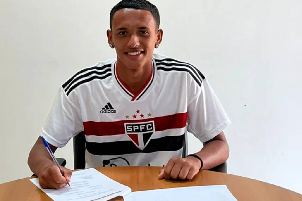 Ryan Francisco do São Paulo tem média de gols superior à de Endrick na base - Foto: Divulgação São Paulo FC