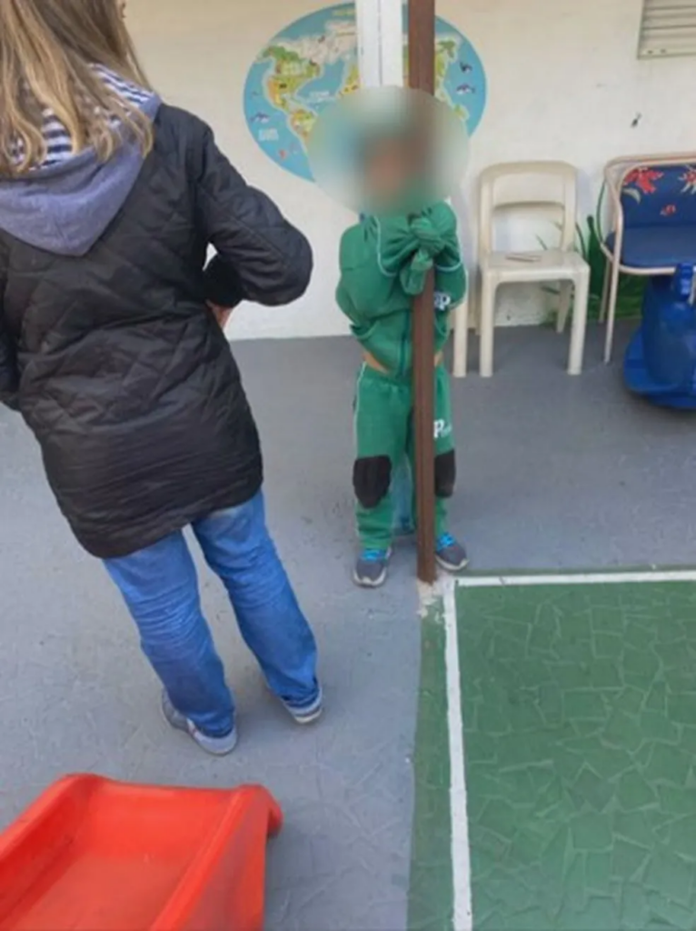 Criança é humilhada por fazer xixi na roupa em escola de SP; polícia investiga maus-tratos — Foto: Reprodução/TV Globo