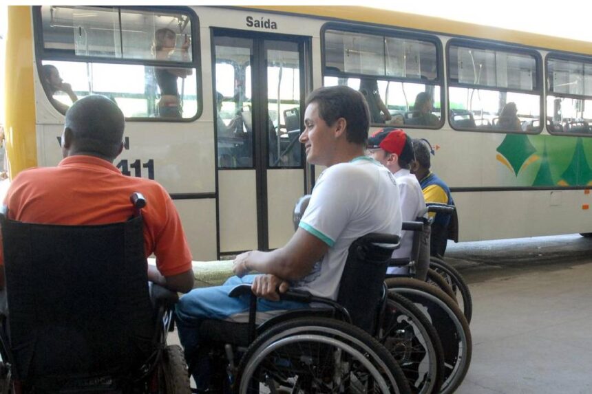 Novo plano para pessoas com deficiência será lançado em outubro - Foto: Valter Campanato/ Agência Brasil