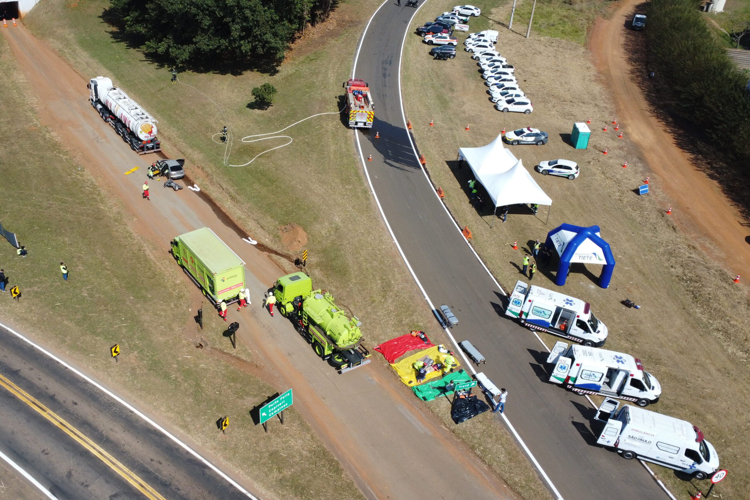 Simulado de acidente com carga perigosa é realizado na SP-101 em Rafard - Foto: Tonny Machado