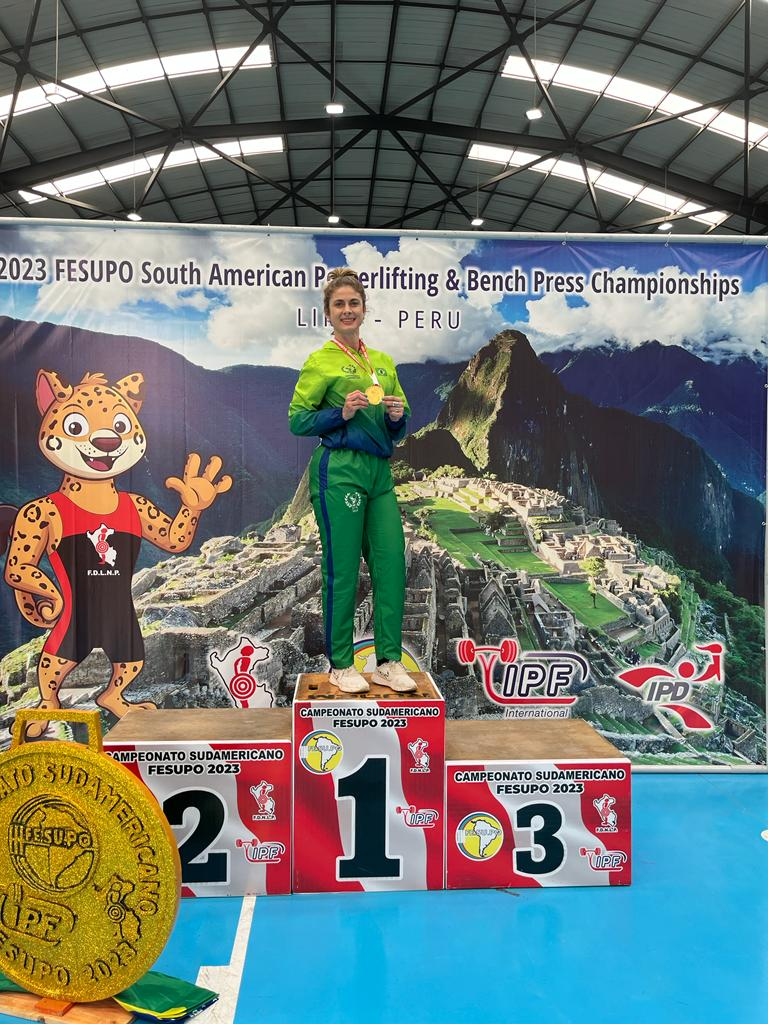 Atleta de Capivari Conquista Medalha de Ouro no Campeonato Sul-americano de Powerlifting - Foto: Divulgaçao/Prefeitura de Capivari