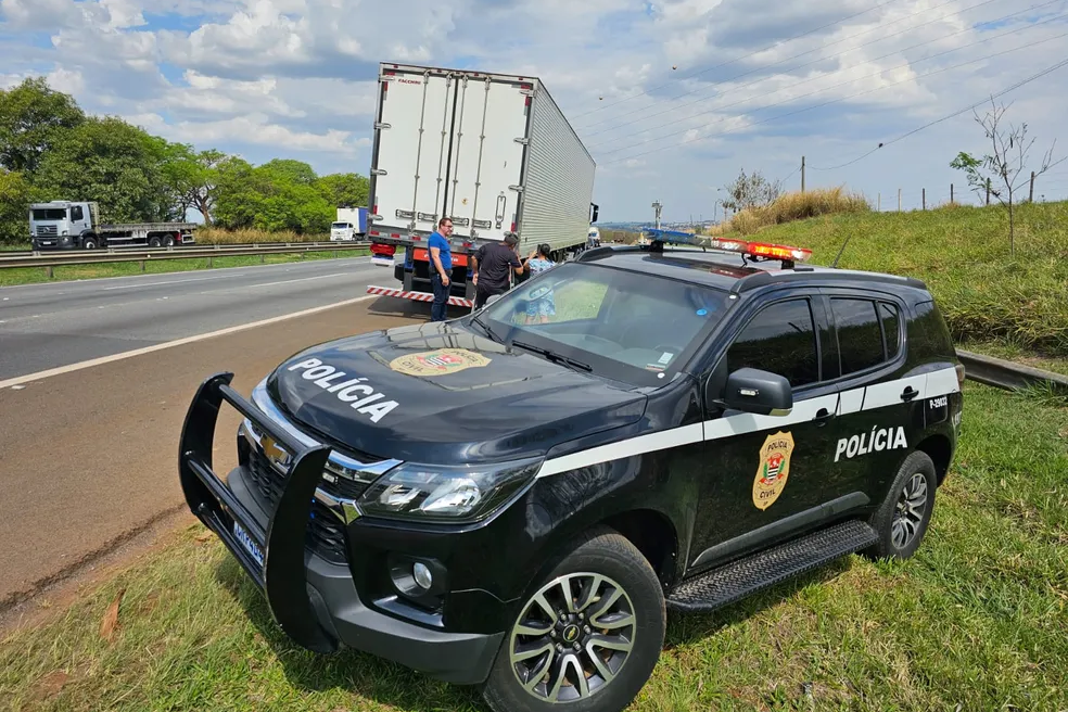 Assaltantes se Passam por Falsos Policiais e Roubam Carga de Carne Bovina em Limeira