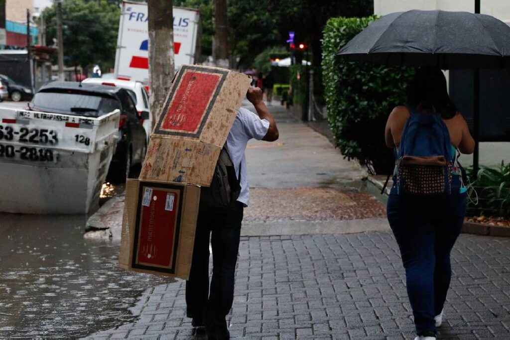 Frente fria deve chegar ao estado de São Paulo a partir desta quinta - Foto: Fernando Frazão/Agência Brasil