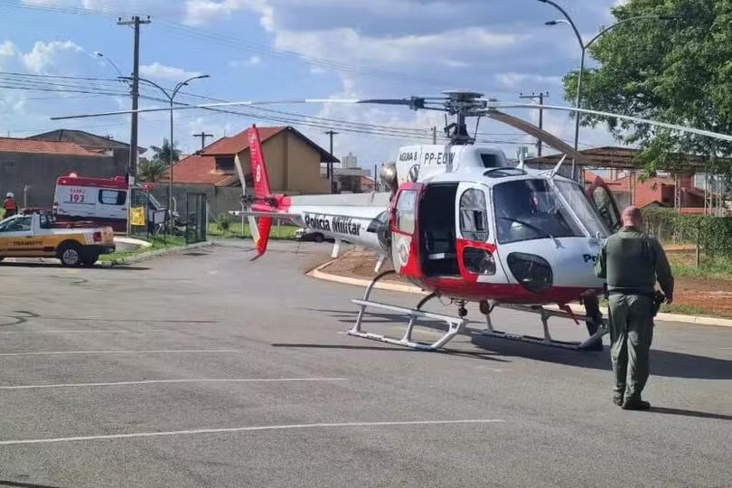 Idosa é atropelada em terminal de ônibus de Limeira e helicóptero Águia é aciona para remoção da vítima — Foto: Carlos Gomide/eLimeira