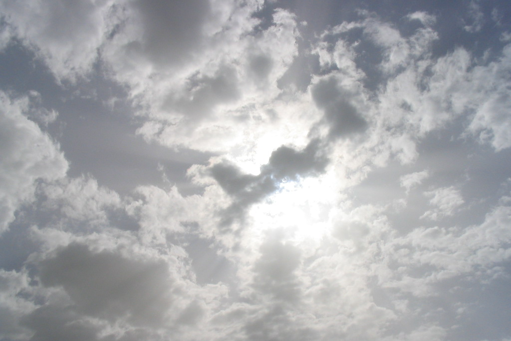 Temperaturas Altas e Chuvas Isoladas Marcam a Semana em Piracicaba e Região - Foto: Getty Images