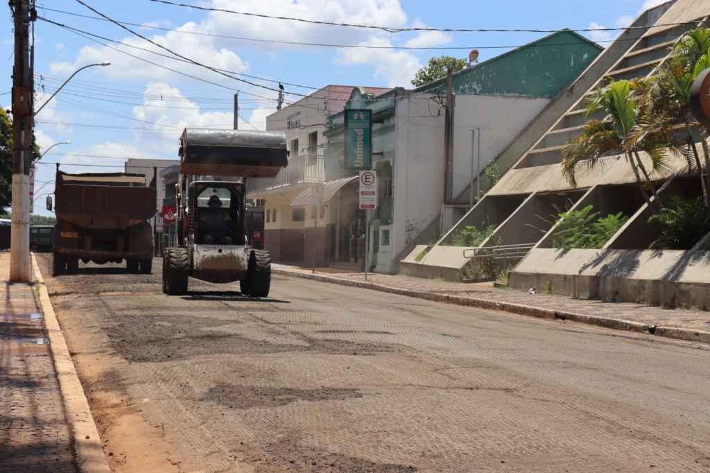 Ruas do Entorno da Praça Central Recebem Novo Asfalto - Foto: Divulgação/Prefeitura de Capivari