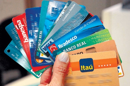 Banco Central Esclarece que Teto de Juros do Cartão de Crédito Entra em Vigor Hoje - Foto: Divulgação