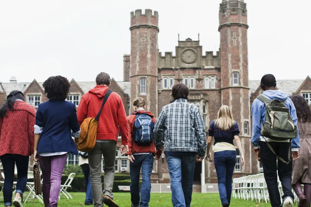 Canadá Limita Entrada de Estudantes Estrangeiros por Dois Anos; Entenda o Motivo - Foto: Divulgação/CNN Brasil