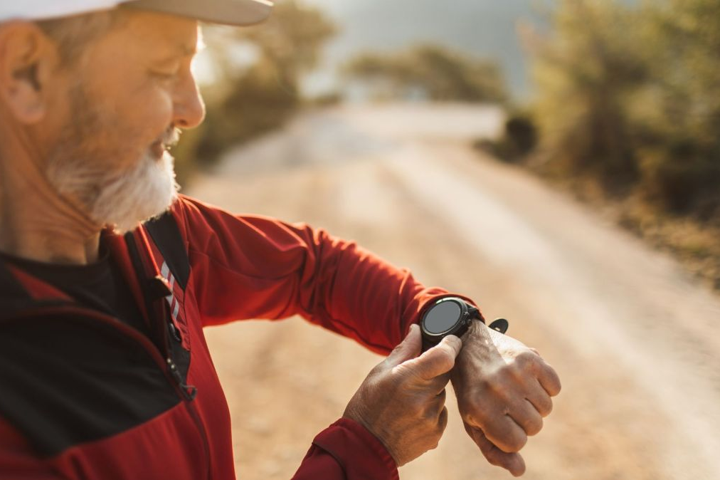 Smartwatches podem revolucionar o monitoramento do Parkinson - Foto: Oleg Breslavtsev/GettyImages