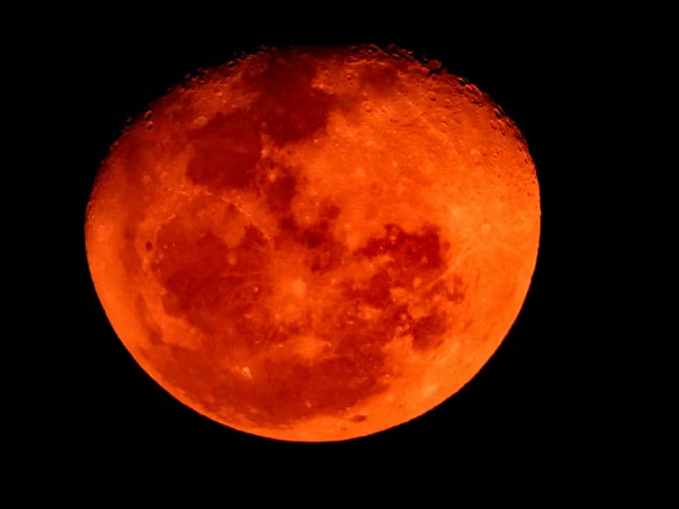 'Lua Cheia Vermelha' registrada no céu de MS é reflexo da poluição e do incêndio no Pantanal — Foto: Jd Dervalho/Arquivo Pessoal