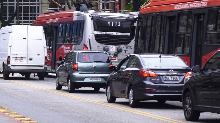 Veículos com placas de final 7 e 8 devem ser licenciados em outubro no estado de SP - Foto: Divulgação Detran.SP