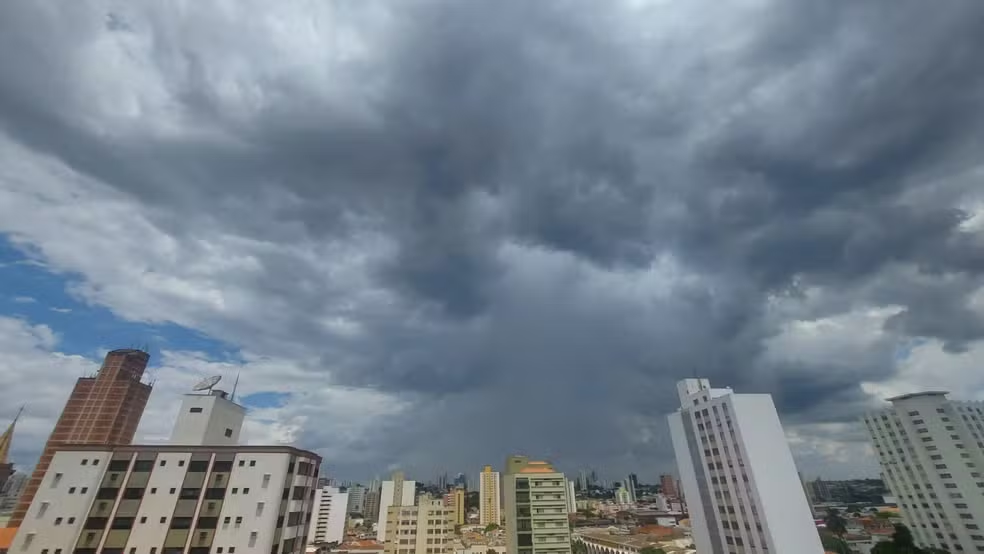 Frente fria traz chuvas e temperaturas amenas para São Paulo nesta sexta-feira - Foto: Reprodução