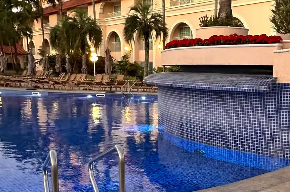 Menina de 9 anos se afoga em piscina do resort Royal Palm Plaza, em Campinas — Foto: Arquivo pessoal