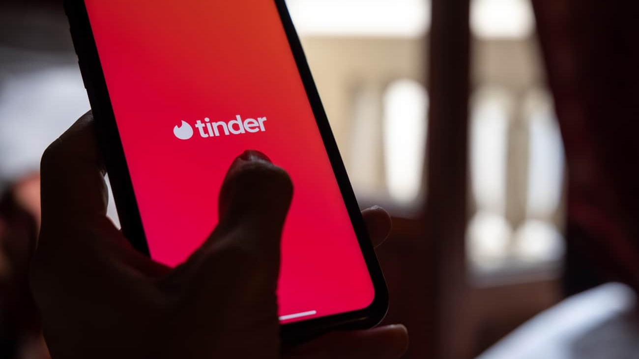 Homem aciona Procon após pagar Tinder por 4 anos e não conseguir encontros no RS - Foto: Boumen Japet /Shutterstock