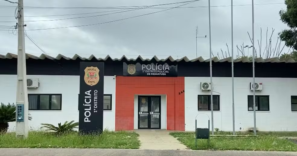 Mulher morre esfaqueada por companheiro após discussão em frente de casa em Indaiatuba — Foto: Reprodução/EPTV