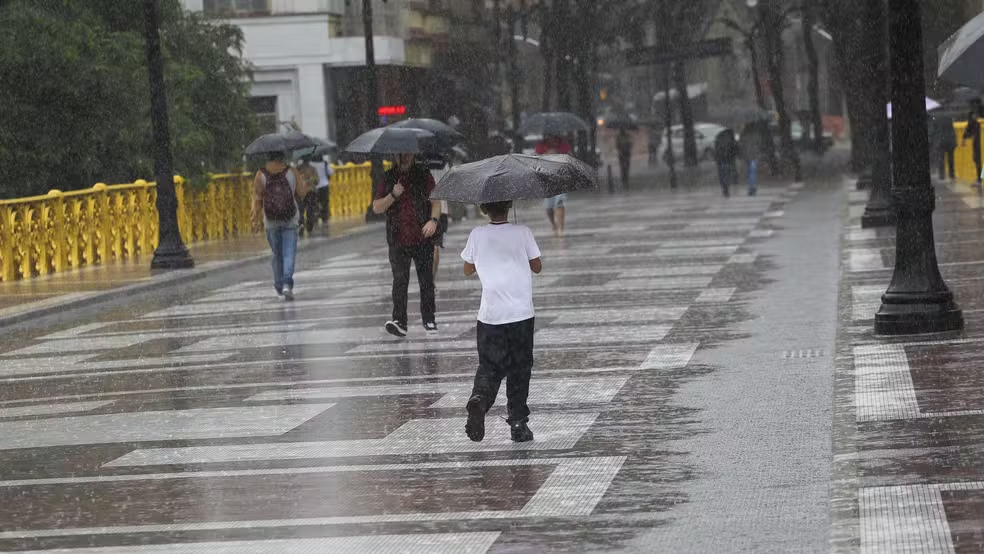 Risco de temporais e queda nas temperaturas devem marcar fim de semana no Sudeste — Foto: RENATO S. CERQUEIRA/ATO PRESS/ESTADÃO CONTEÚDO