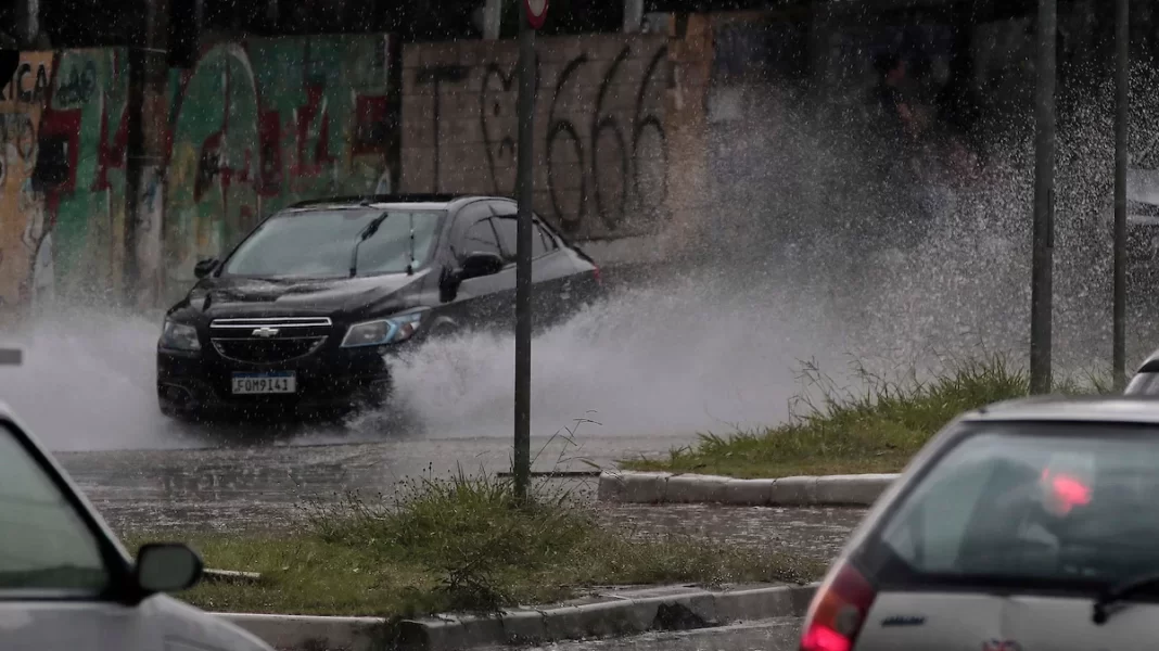 Vai chover até quando? Chuvas intensas continuam nesta terça na região de Campinas - Foto: Denny Cesare/Código19